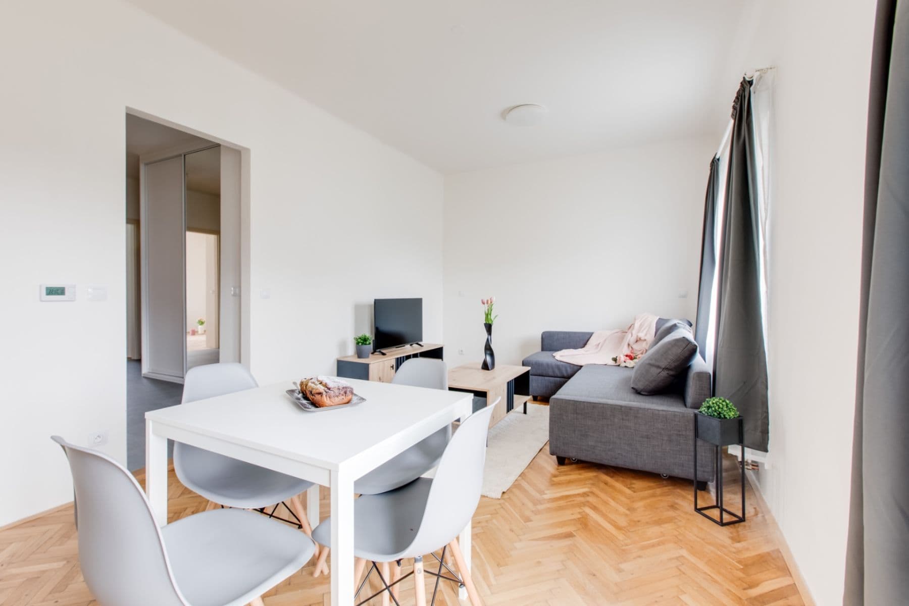 Pronájem bytu 3+kk 72 m², U Hranic, Praha, Praha Pronájem bytu 3+kk 72 m², U Hranic, Praha, Praha