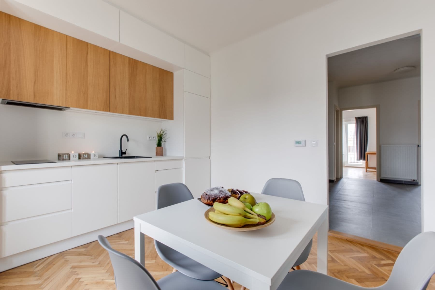 Pronájem bytu 3+kk 72 m², U Hranic, Praha, Praha Pronájem bytu 3+kk 72 m², U Hranic, Praha, Praha