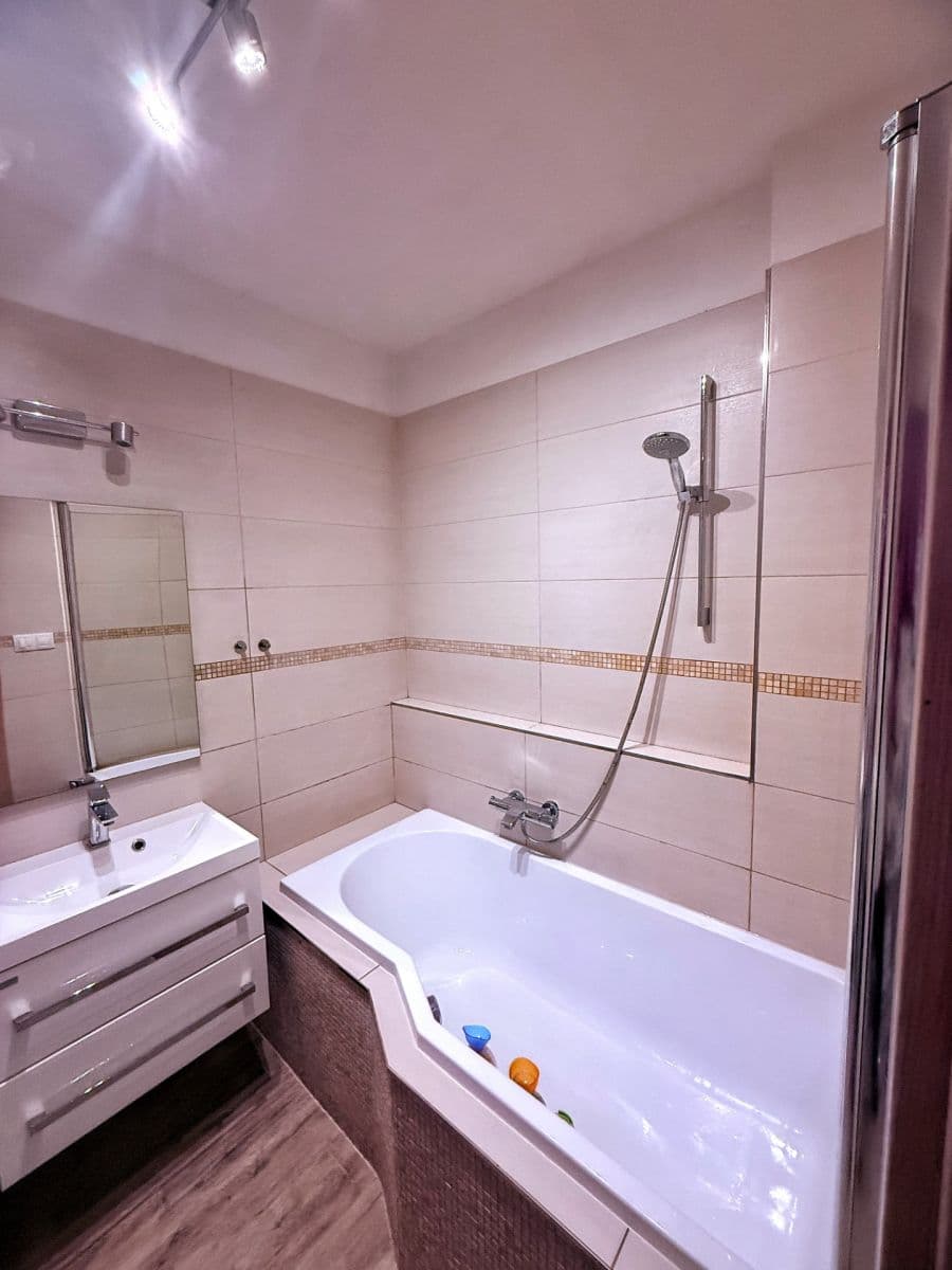 Pronájem bytu 2+1 63 m², Patočkova, Praha, Praha Pronájem bytu 2+1 63 m², Patočkova, Praha, Praha