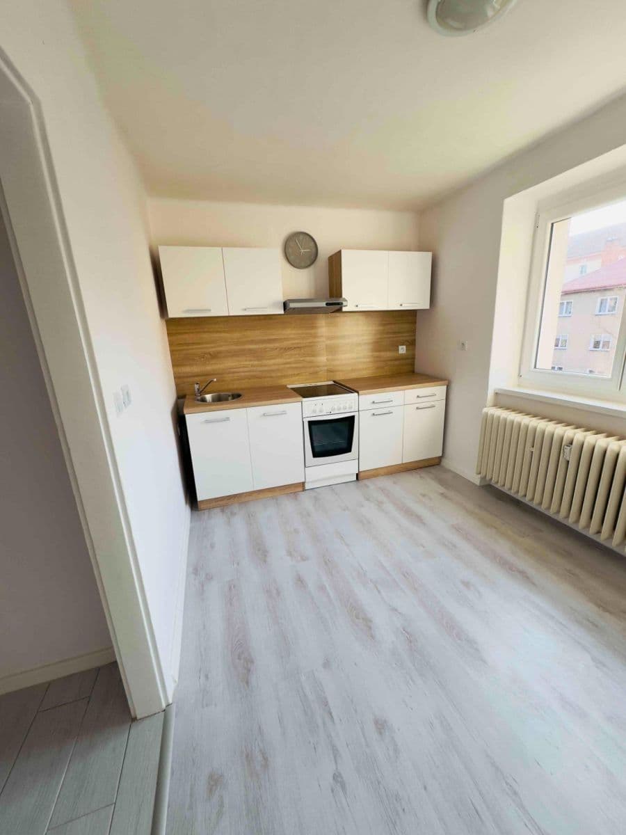 Prodej bytu 1+1 30 m², Moskevské náměstí, Teplice, Ústecký kraj Prodej bytu 1+1 30 m², Moskevské náměstí, Teplice, Ústecký kraj