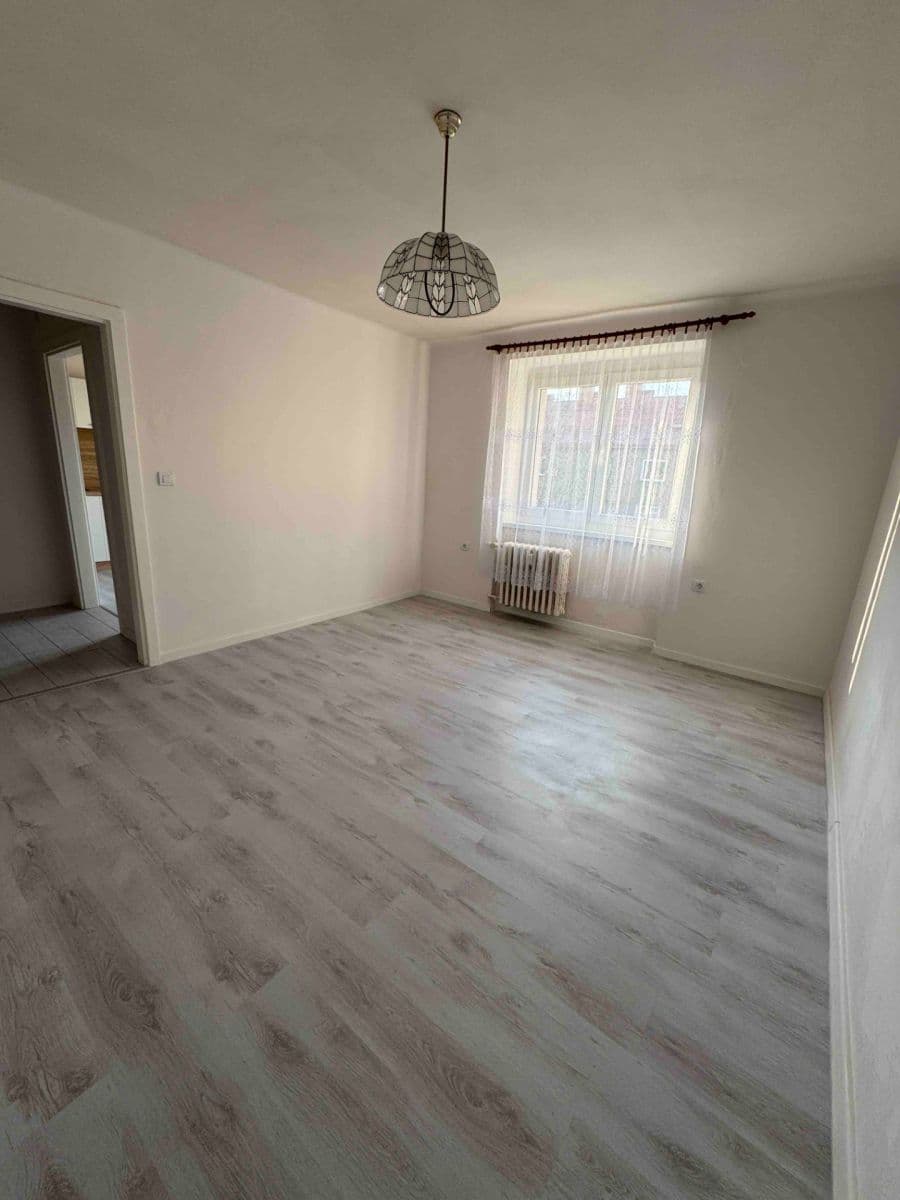 Prodej bytu 1+1 30 m², Moskevské náměstí, Teplice, Ústecký kraj Prodej bytu 1+1 30 m², Moskevské náměstí, Teplice, Ústecký kraj