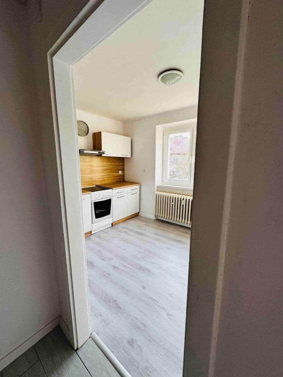 Prodej bytu 1+1 30 m², Moskevské náměstí, Teplice, Ústecký kraj Prodej bytu 1+1 30 m², Moskevské náměstí, Teplice, Ústecký kraj