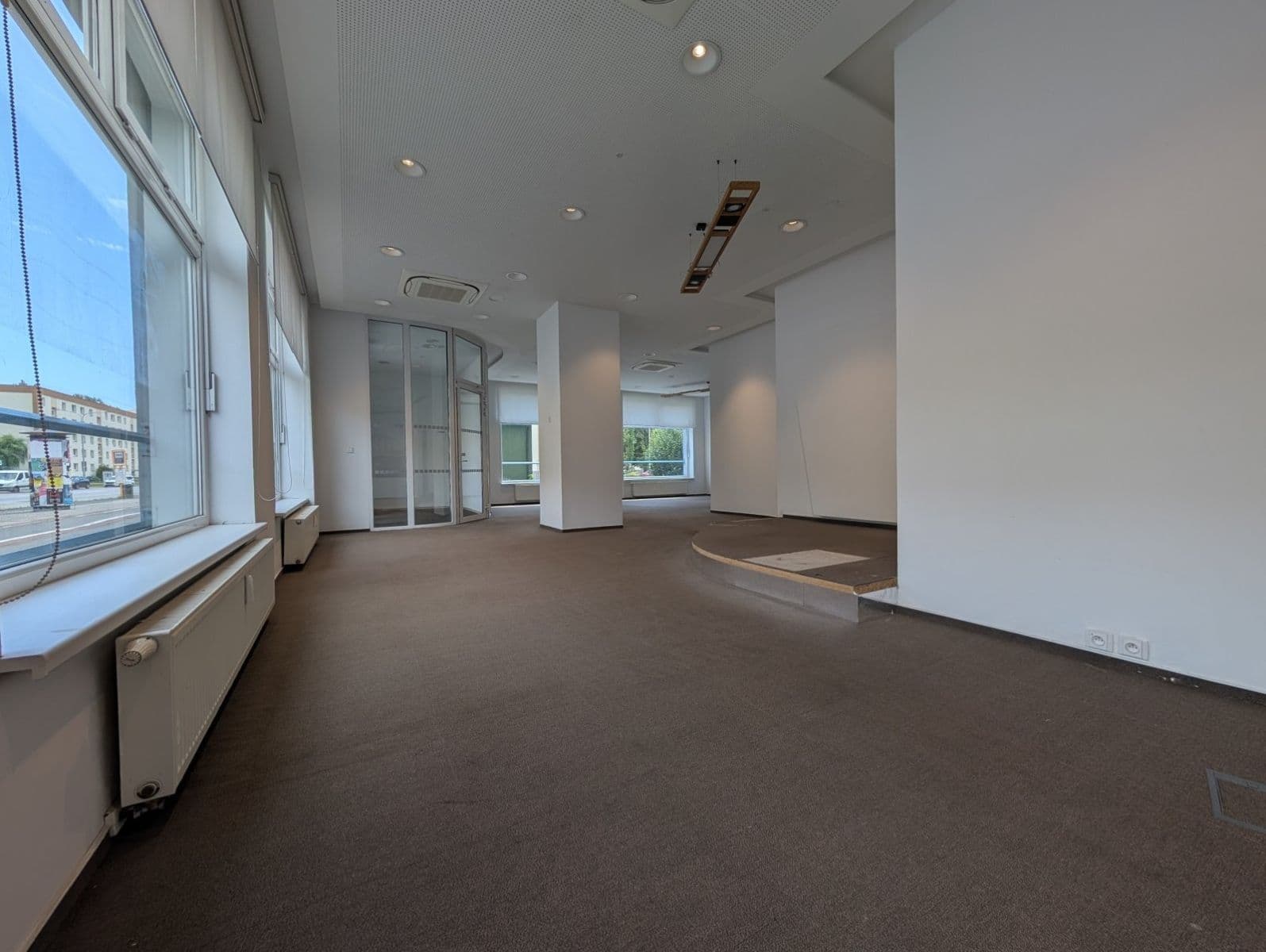 Pronájem nebytového prostoru 141 m², tř. Osvobození, Karviná, Moravskoslezský kraj Pronájem nebytového prostoru 141 m², tř. Osvobození, Karviná, Moravskoslezský kraj