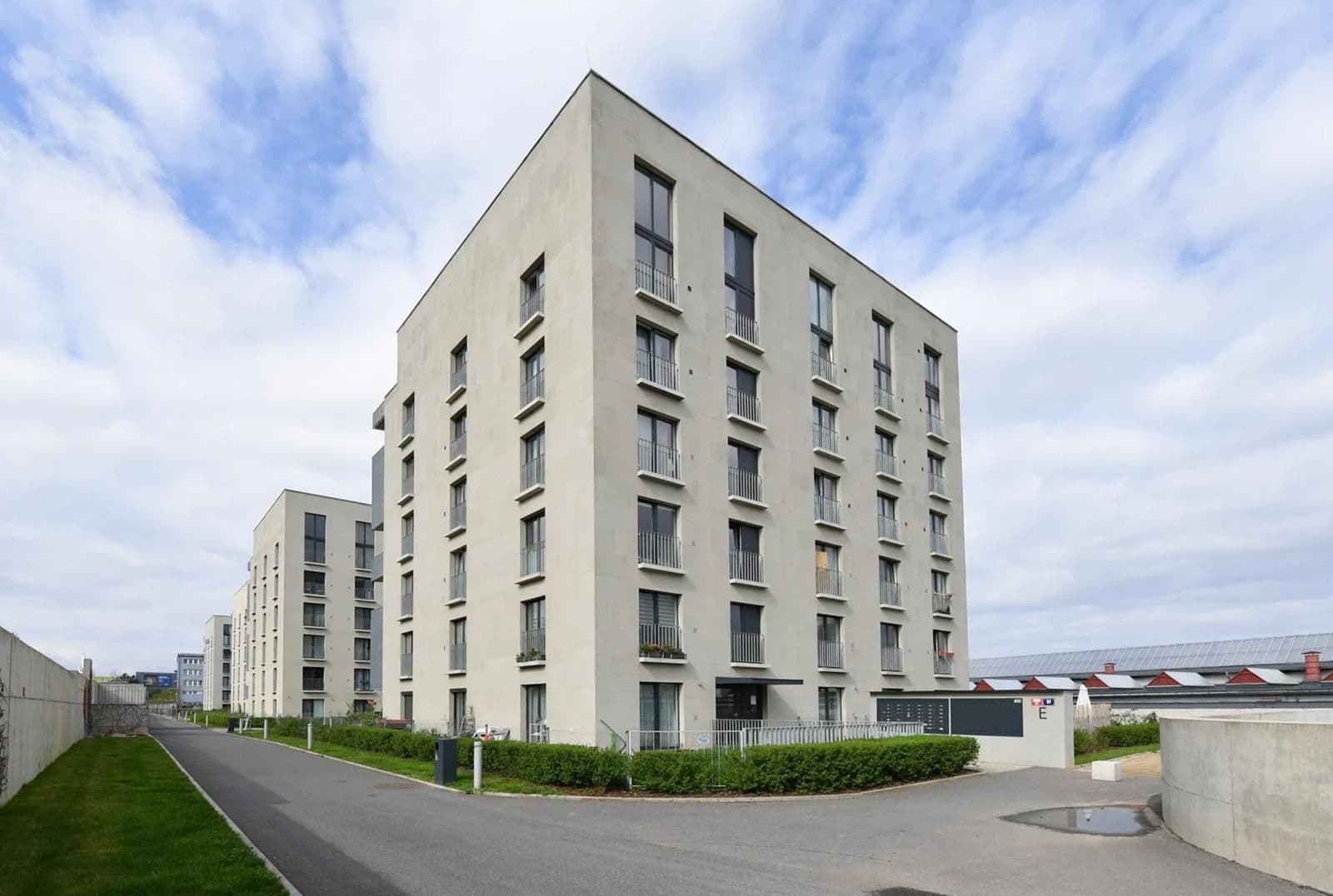 Pronájem bytu 1+kk 22 m², Novovysočanská, Praha, Praha Pronájem bytu 1+kk 22 m², Novovysočanská, Praha, Praha
