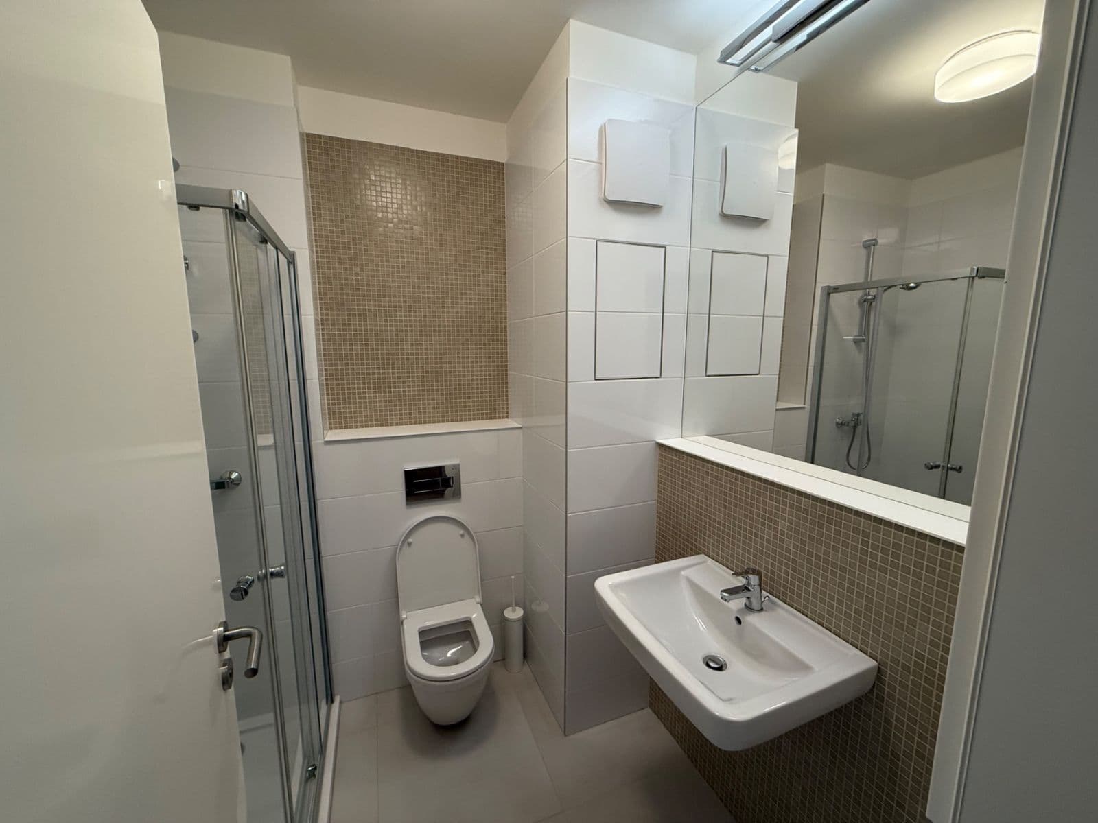 Pronájem bytu 1+kk 22 m², Novovysočanská, Praha, Praha Pronájem bytu 1+kk 22 m², Novovysočanská, Praha, Praha