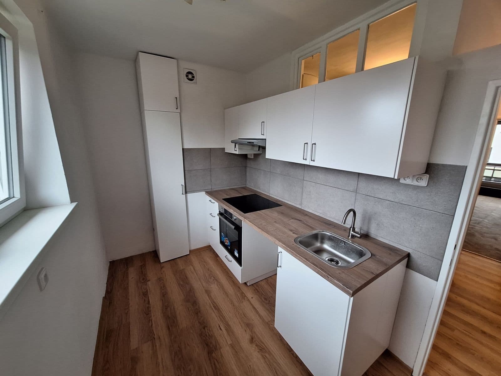 Pronájem bytu 2+1 57 m², Naskové, Praha, Praha Pronájem bytu 2+1 57 m², Naskové, Praha, Praha
