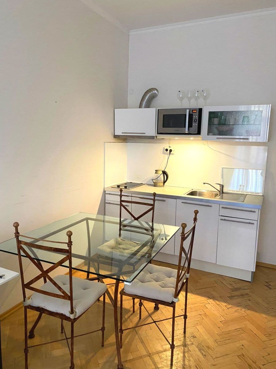 Pronájem bytu 2+kk 50 m², Na Výtoni, Praha, Praha Pronájem bytu 2+kk 50 m², Na Výtoni, Praha, Praha