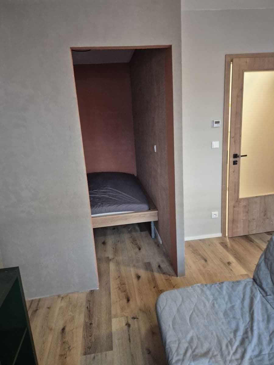 Pronájem bytu 2+kk 30 m², Křižíkova, Praha, Praha Pronájem bytu 2+kk 30 m², Křižíkova, Praha, Praha