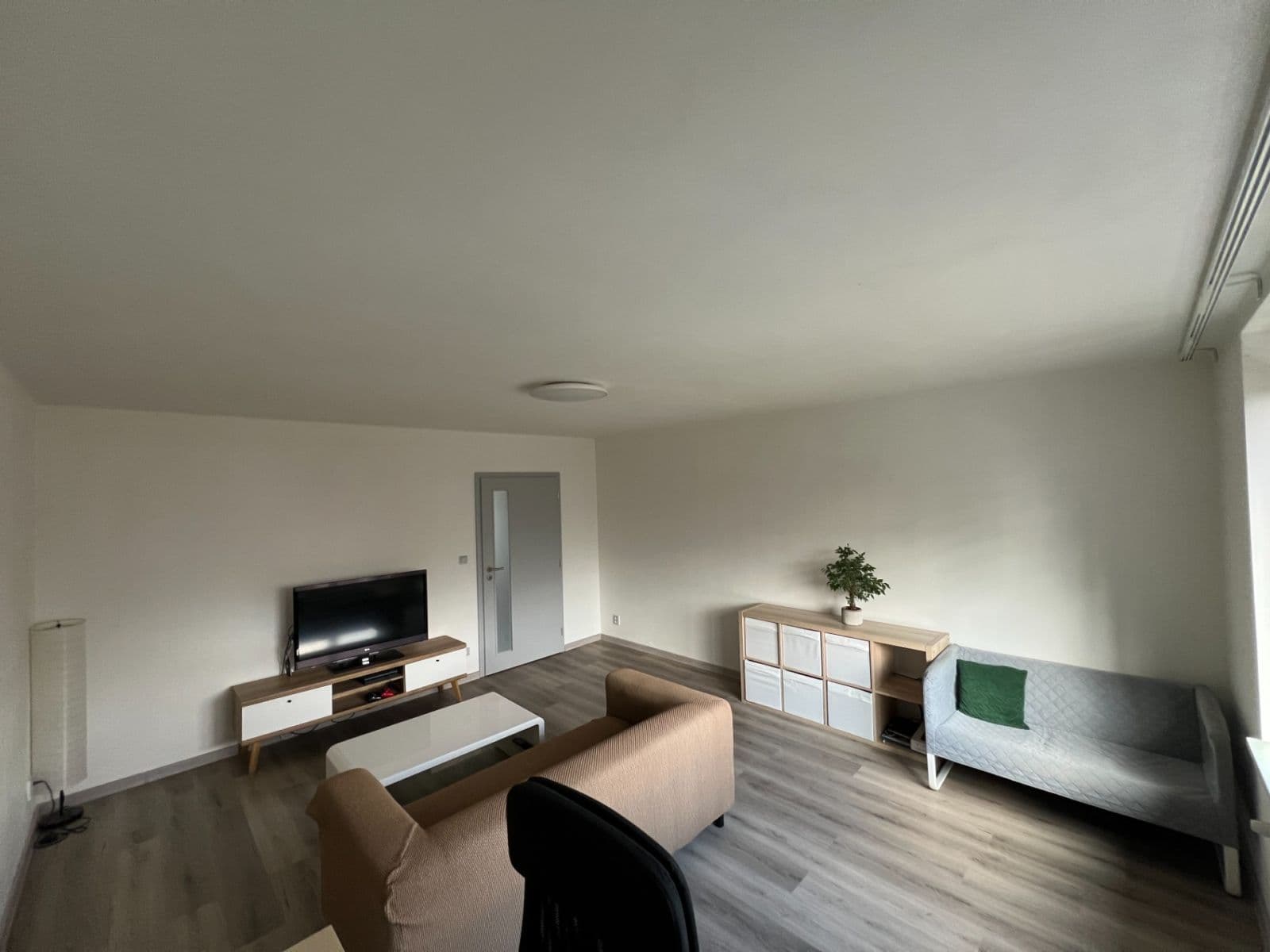 Pronájem bytu 2+1 78 m², Antonína Milfaita, Žilina, Středočeský kraj Pronájem bytu 2+1 78 m², Antonína Milfaita, Žilina, Středočeský kraj