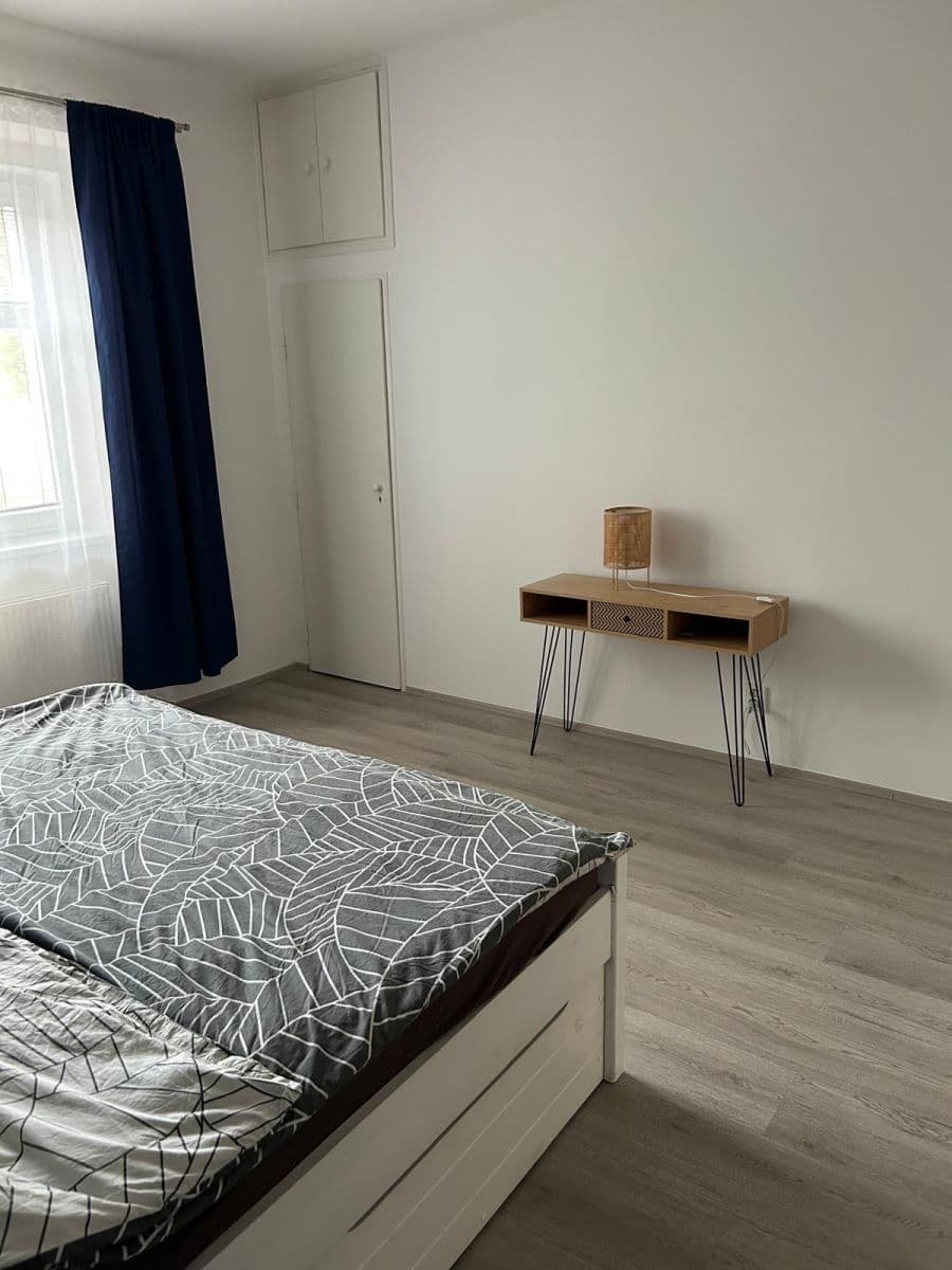 Pronájem bytu 2+1 60 m², V Olšinách, Praha, Praha Pronájem bytu 2+1 60 m², V Olšinách, Praha, Praha