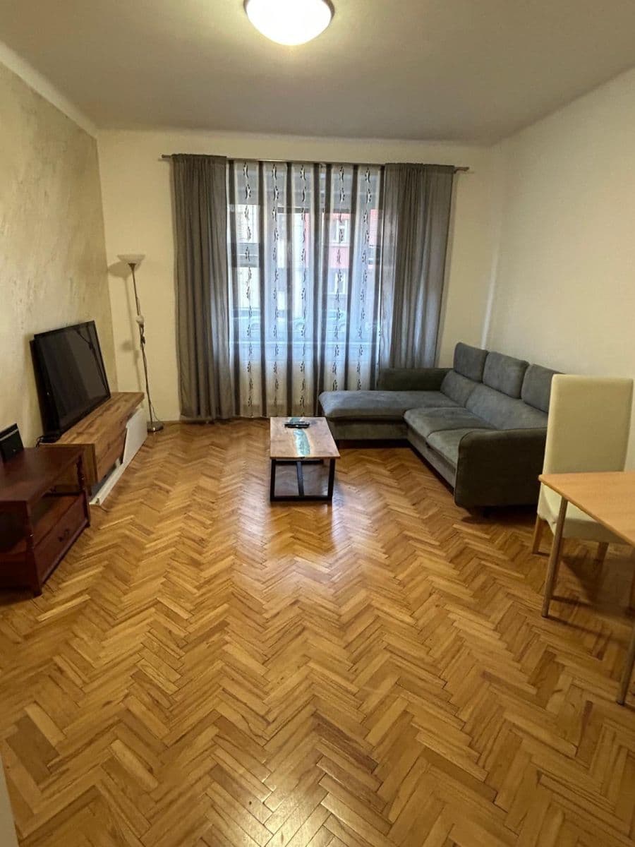 Pronájem bytu 2+1 60 m², V Olšinách, Praha, Praha Pronájem bytu 2+1 60 m², V Olšinách, Praha, Praha