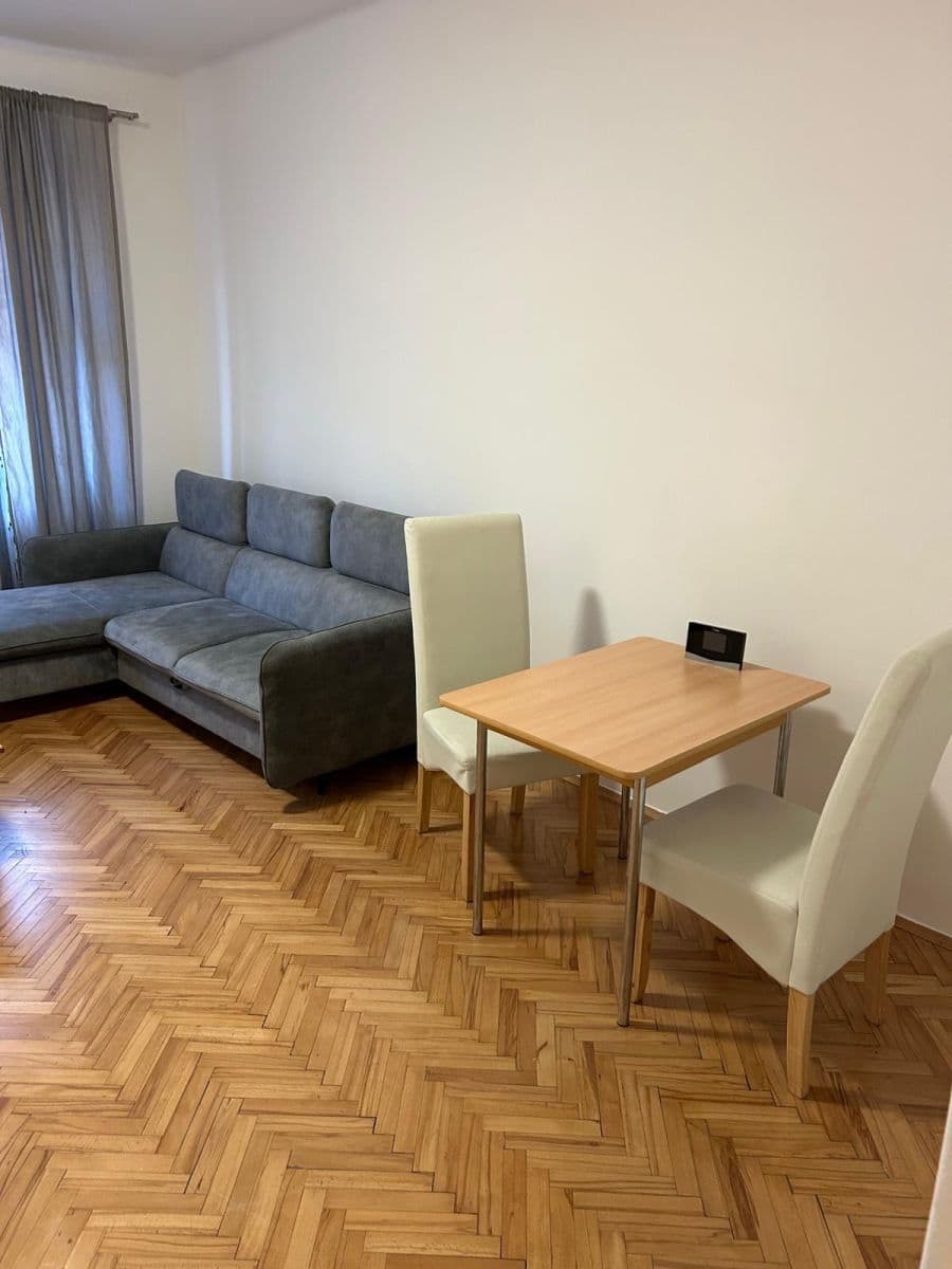 Pronájem bytu 2+1 60 m², V Olšinách, Praha, Praha Pronájem bytu 2+1 60 m², V Olšinách, Praha, Praha