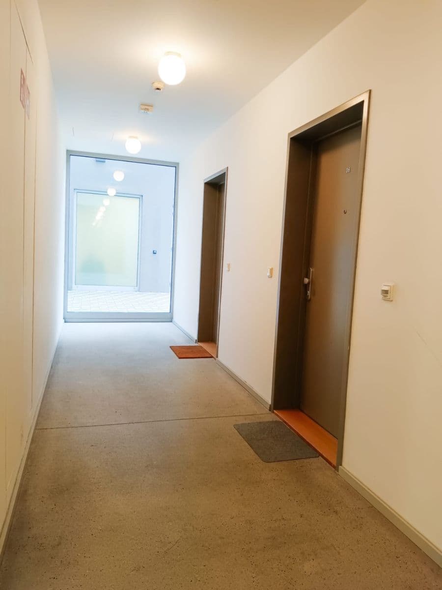 Pronájem bytu 1+kk 34 m², Hartigova, Praha, Praha Pronájem bytu 1+kk 34 m², Hartigova, Praha, Praha