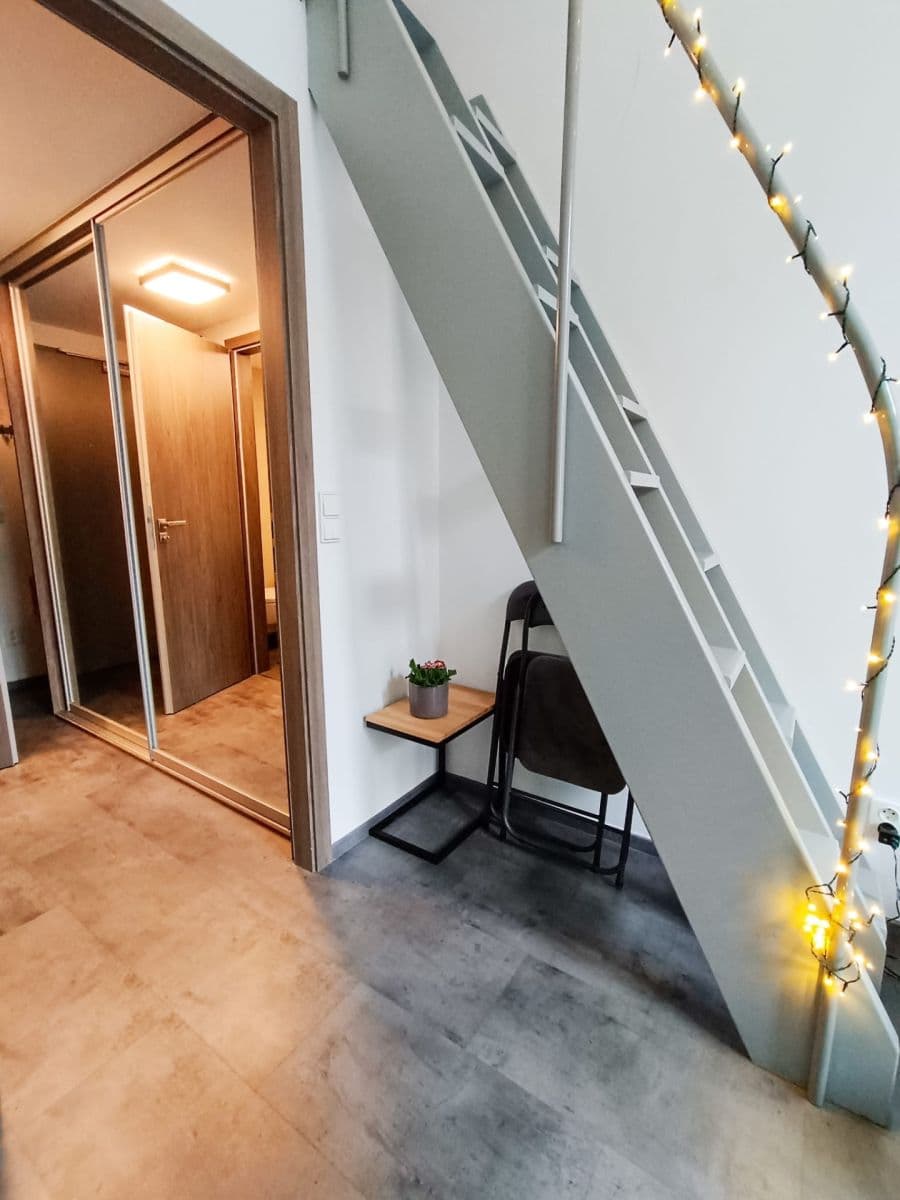 Pronájem bytu 1+kk 34 m², Hartigova, Praha, Praha Pronájem bytu 1+kk 34 m², Hartigova, Praha, Praha