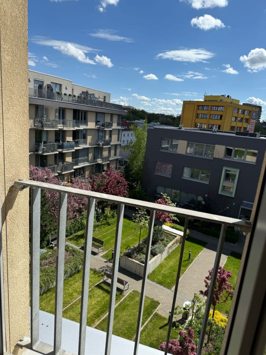 Pronájem bytu 1+kk 38 m², Olgy Havlové, Praha, Praha Pronájem bytu 1+kk 38 m², Olgy Havlové, Praha, Praha