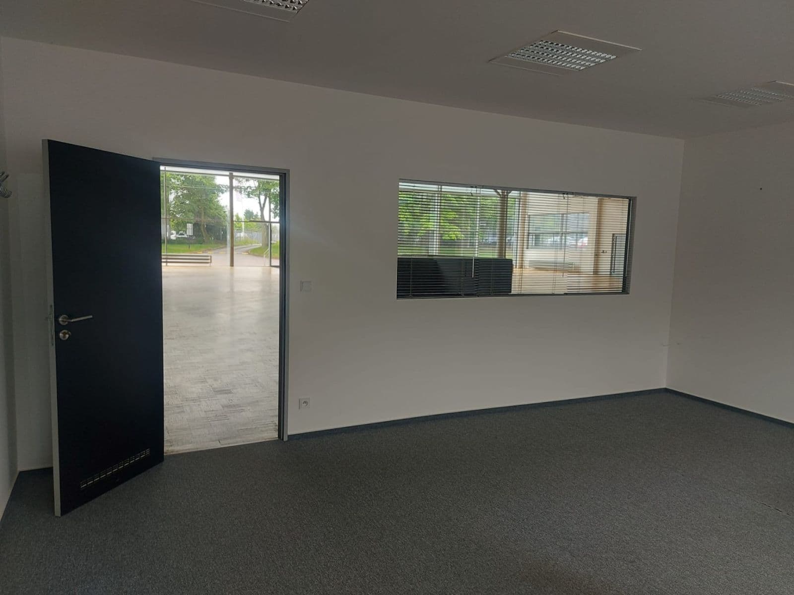 Pronájem nebytového prostoru 1.462 m², Za Mototechnou, Praha, Praha Pronájem nebytového prostoru 1.462 m², Za Mototechnou, Praha, Praha