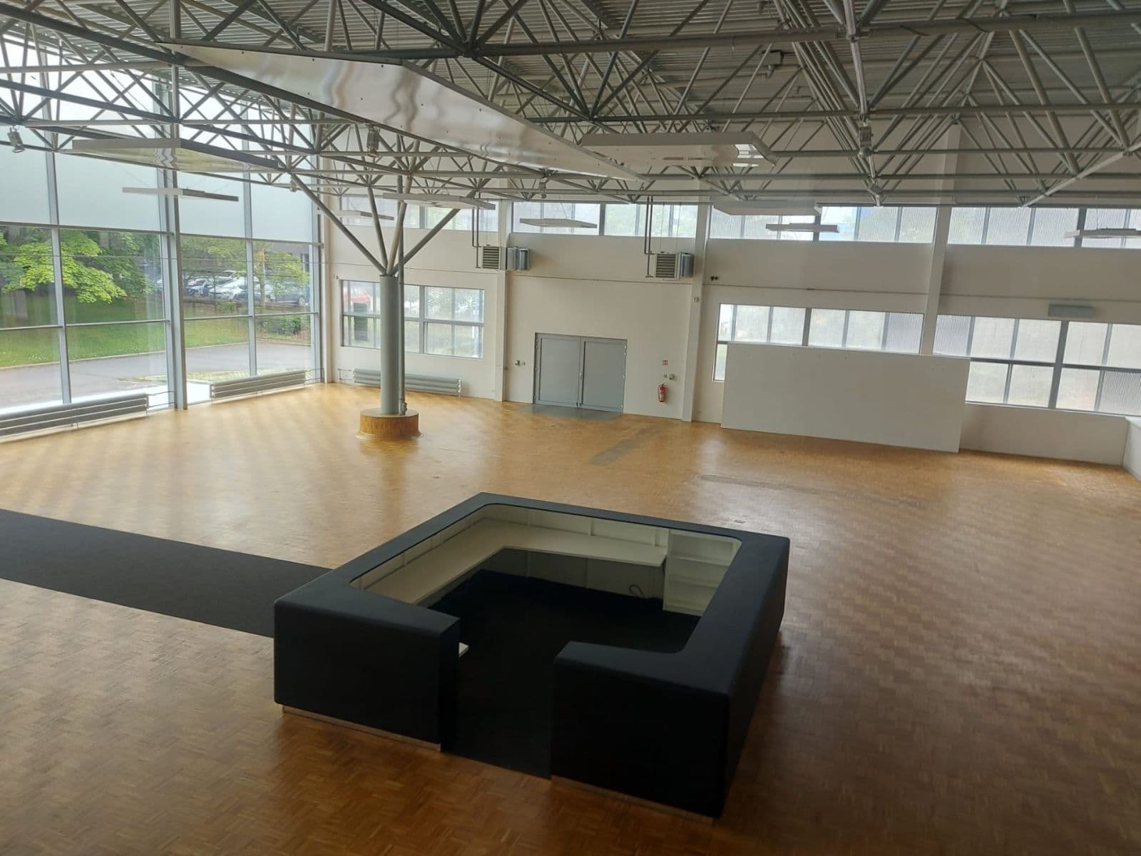 Pronájem nebytového prostoru 1.462 m², Za Mototechnou, Praha, Praha Pronájem nebytového prostoru 1.462 m², Za Mototechnou, Praha, Praha