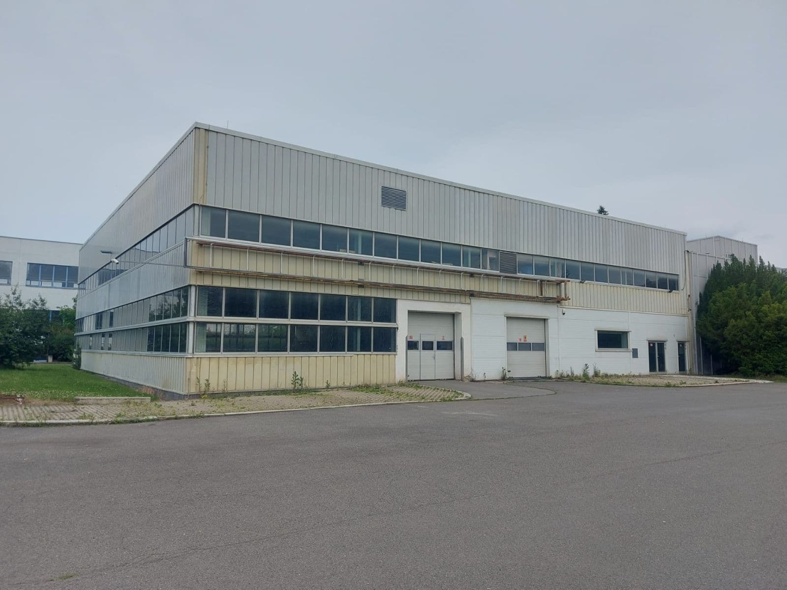 Pronájem nebytového prostoru 1.337 m², Za Mototechnou, Praha, Praha Pronájem nebytového prostoru 1.337 m², Za Mototechnou, Praha, Praha