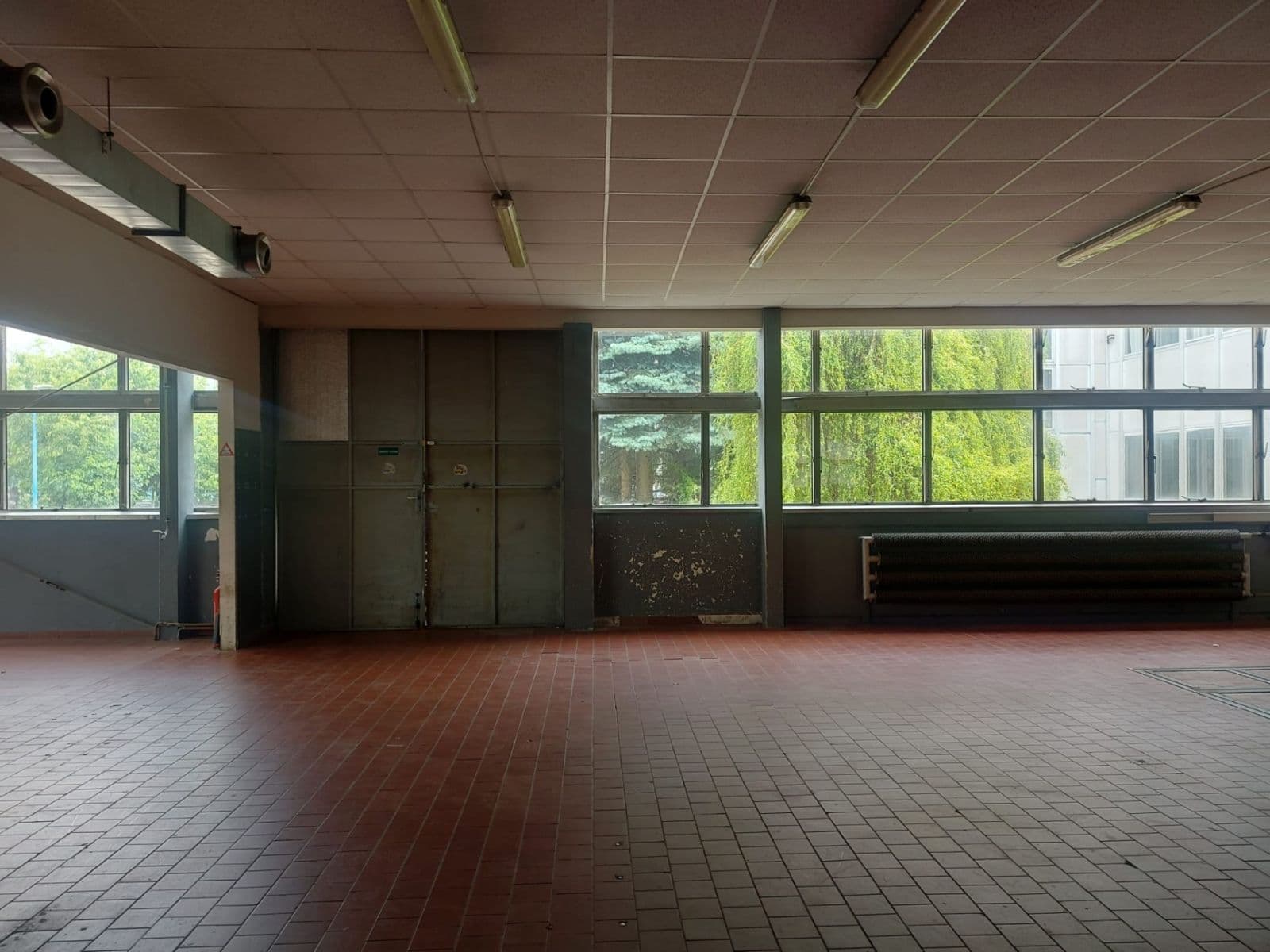 Pronájem nebytového prostoru 1.337 m², Za Mototechnou, Praha, Praha Pronájem nebytového prostoru 1.337 m², Za Mototechnou, Praha, Praha