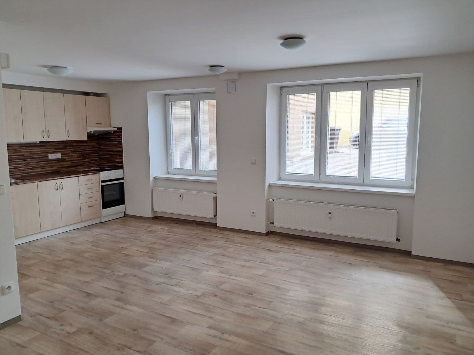 Pronájem bytu 2+kk 47 m², Karáskovo náměstí, Brno, Jihomoravský kraj Pronájem bytu 2+kk 47 m², Karáskovo náměstí, Brno, Jihomoravský kraj