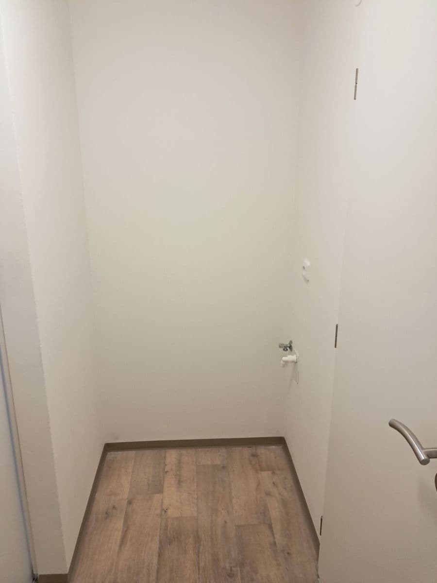 Pronájem bytu 2+kk 47 m², Karáskovo náměstí, Brno, Jihomoravský kraj Pronájem bytu 2+kk 47 m², Karáskovo náměstí, Brno, Jihomoravský kraj