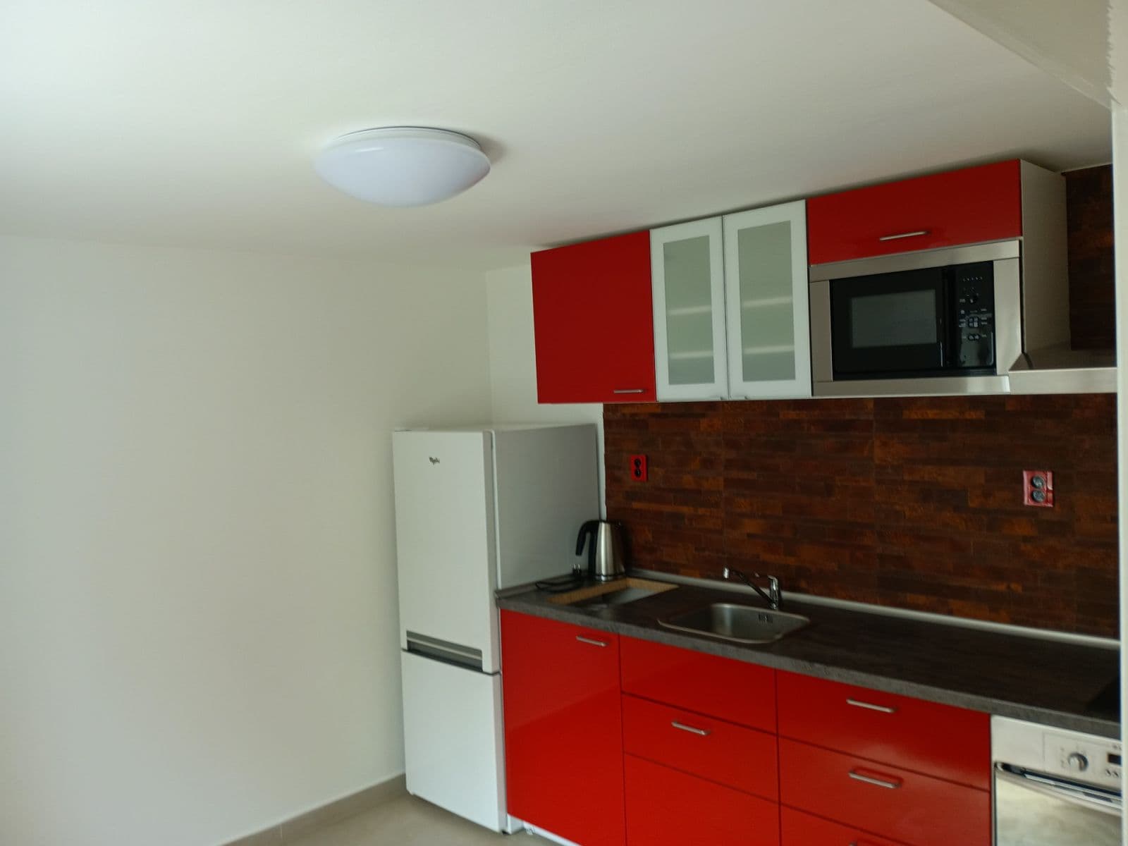 Pronájem bytu 1+1 31 m², Košinova, Brno, Jihomoravský kraj Pronájem bytu 1+1 31 m², Košinova, Brno, Jihomoravský kraj