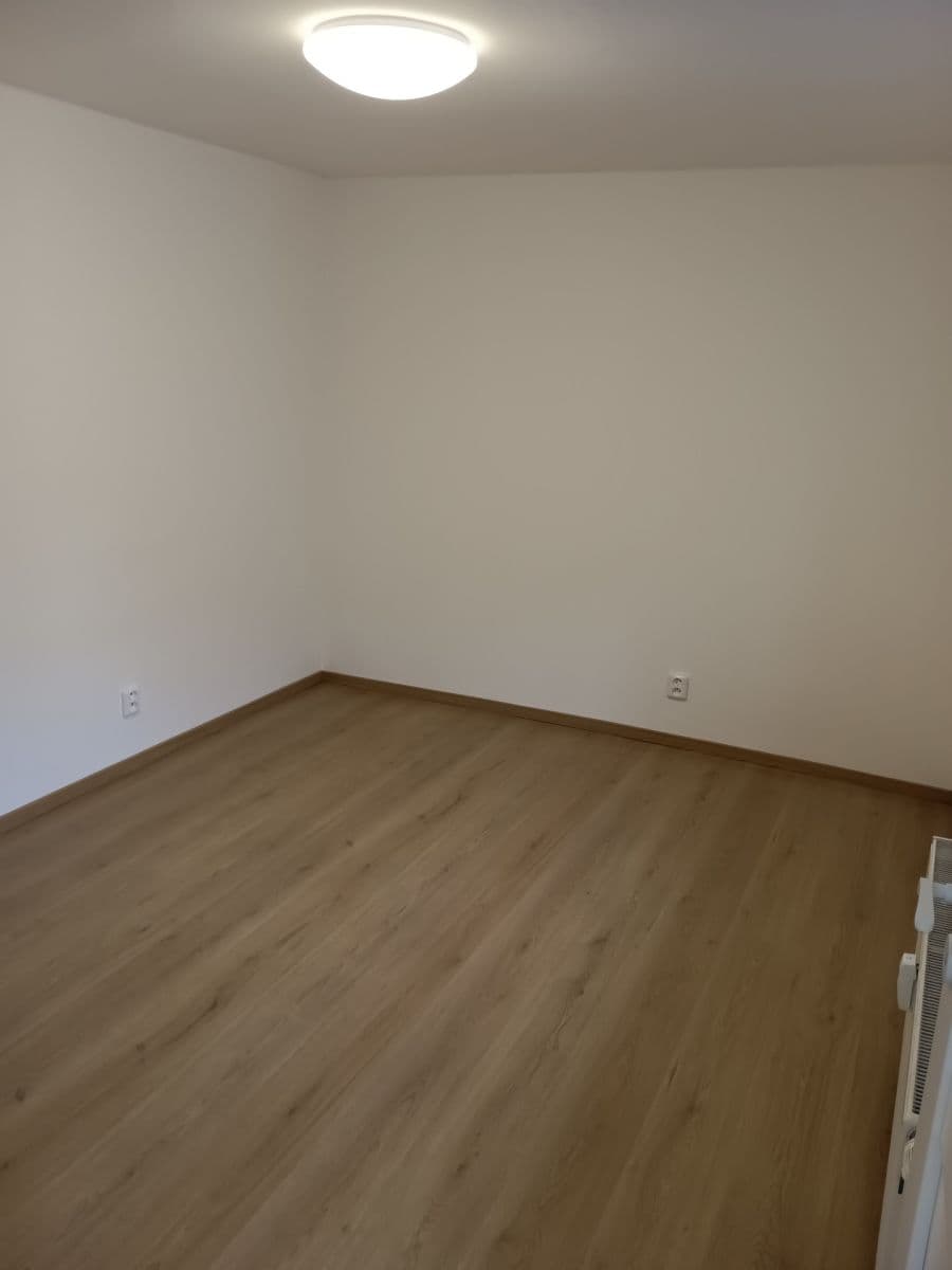 Pronájem bytu 1+1 31 m², Košinova, Brno, Jihomoravský kraj Pronájem bytu 1+1 31 m², Košinova, Brno, Jihomoravský kraj