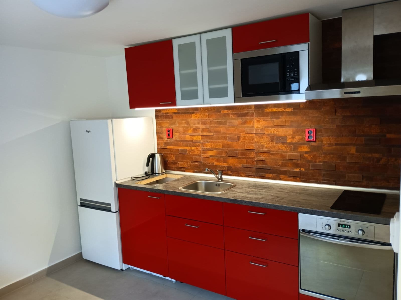 Pronájem bytu 1+1 31 m², Košinova, Brno, Jihomoravský kraj Pronájem bytu 1+1 31 m², Košinova, Brno, Jihomoravský kraj