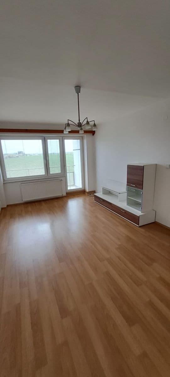 Pronájem bytu 3+1 76 m², Nový Bydžov, Královéhradecký kraj Pronájem bytu 3+1 76 m², Nový Bydžov, Královéhradecký kraj