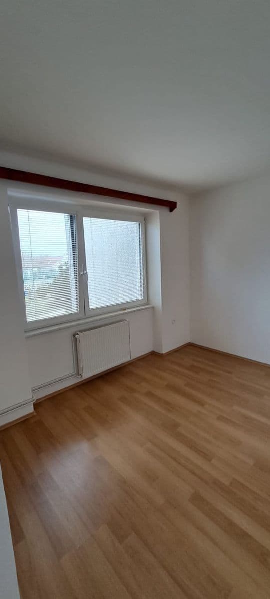 Pronájem bytu 3+1 76 m², Nový Bydžov, Královéhradecký kraj Pronájem bytu 3+1 76 m², Nový Bydžov, Královéhradecký kraj