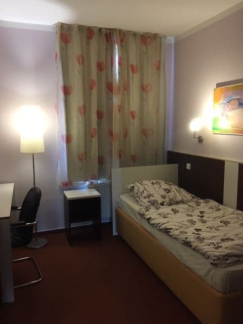 Pronájem bytu 300 m², Révová, Praha, Praha Pronájem bytu 300 m², Révová, Praha, Praha