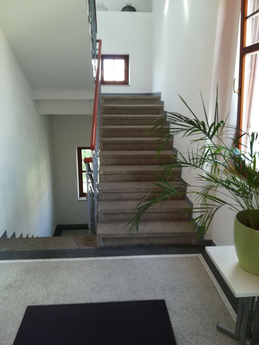 Pronájem bytu 300 m², Révová, Praha, Praha Pronájem bytu 300 m², Révová, Praha, Praha