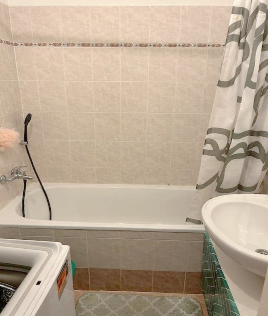 Pronájem bytu 2+kk 36 m², Hnězdenská, Praha, Praha Pronájem bytu 2+kk 36 m², Hnězdenská, Praha, Praha