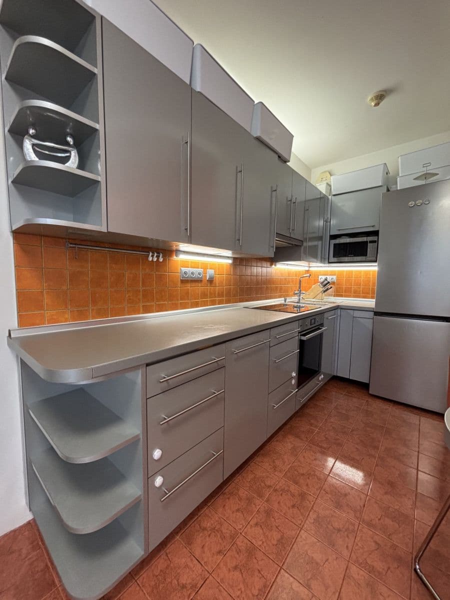 Prodej bytu 3+kk 74 m², Hořelické náměstí, Rudná, Středočeský kraj Prodej bytu 3+kk 74 m², Hořelické náměstí, Rudná, Středočeský kraj