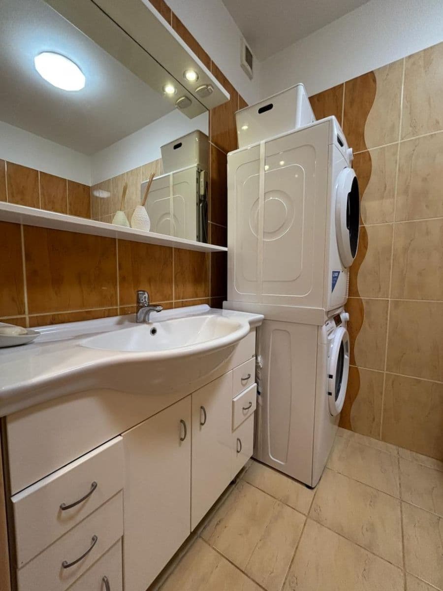 Prodej bytu 3+kk 74 m², Hořelické náměstí, Rudná, Středočeský kraj Prodej bytu 3+kk 74 m², Hořelické náměstí, Rudná, Středočeský kraj