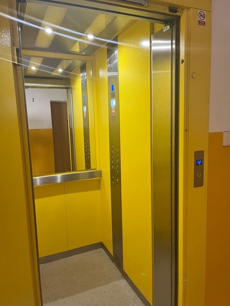 Pronájem bytu 2+kk 40 m², Teplická, Praha, Praha Pronájem bytu 2+kk 40 m², Teplická, Praha, Praha