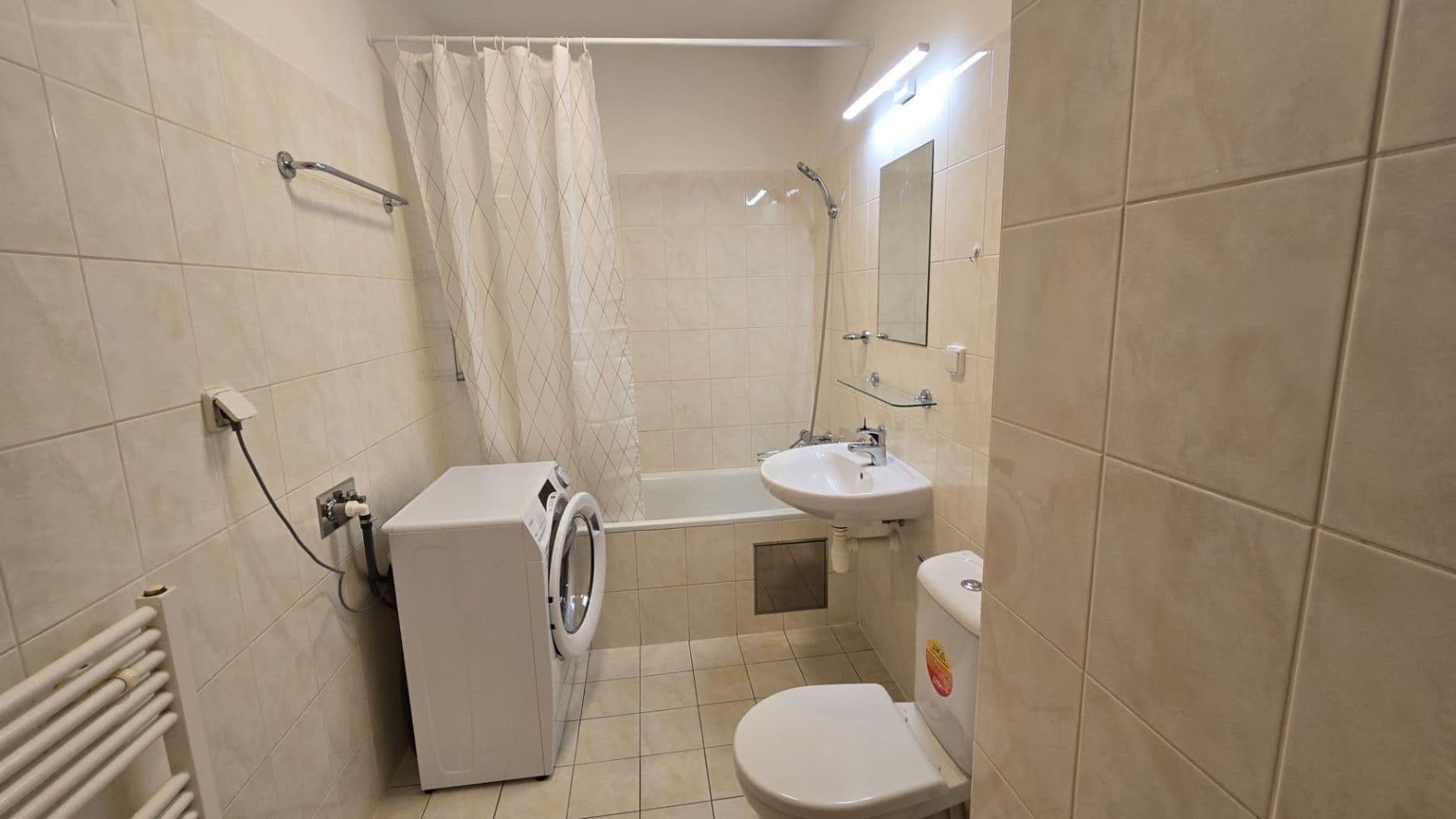 Pronájem bytu 1+kk 38 m², Padovská, Praha, Praha Pronájem bytu 1+kk 38 m², Padovská, Praha, Praha