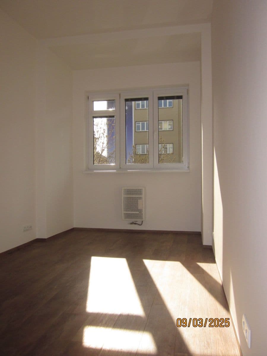 Pronájem bytu 1+1 50 m², 5. května, Praha, Praha Pronájem bytu 1+1 50 m², 5. května, Praha, Praha