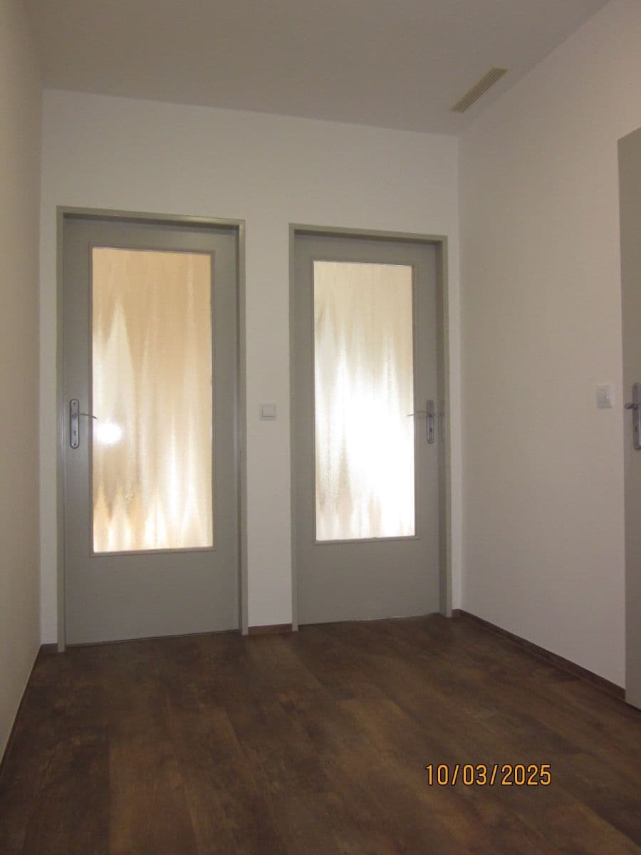 Pronájem bytu 1+1 50 m², 5. května, Praha, Praha Pronájem bytu 1+1 50 m², 5. května, Praha, Praha