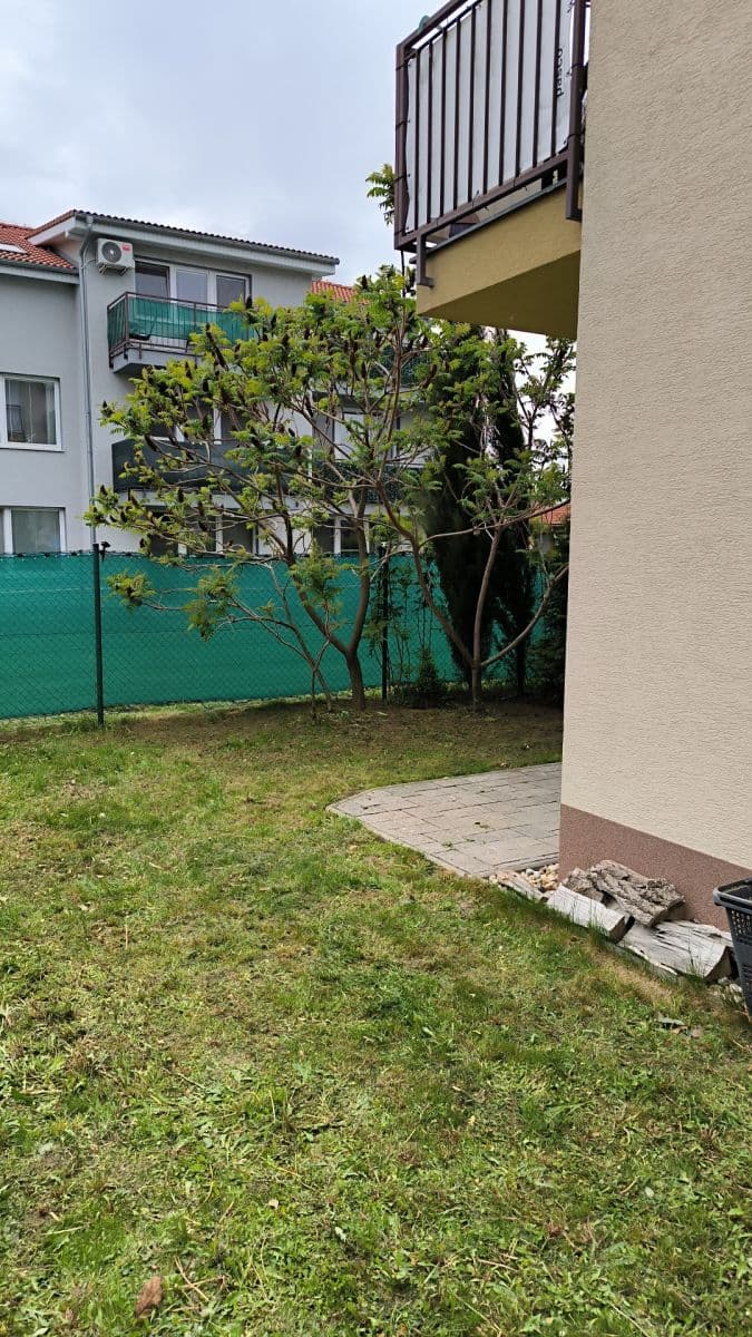 Pronájem bytu Garsoniéra 32 m², Rastislavova, Slovenský Grob, Bratislavský kraj Pronájem bytu Garsoniéra 32 m², Rastislavova, Slovenský Grob, Bratislavský kraj