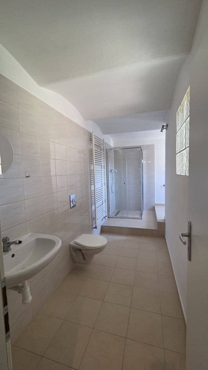Pronájem bytu 2+1 66 m², Studničná, Liberec, Liberecký kraj Pronájem bytu 2+1 66 m², Studničná, Liberec, Liberecký kraj