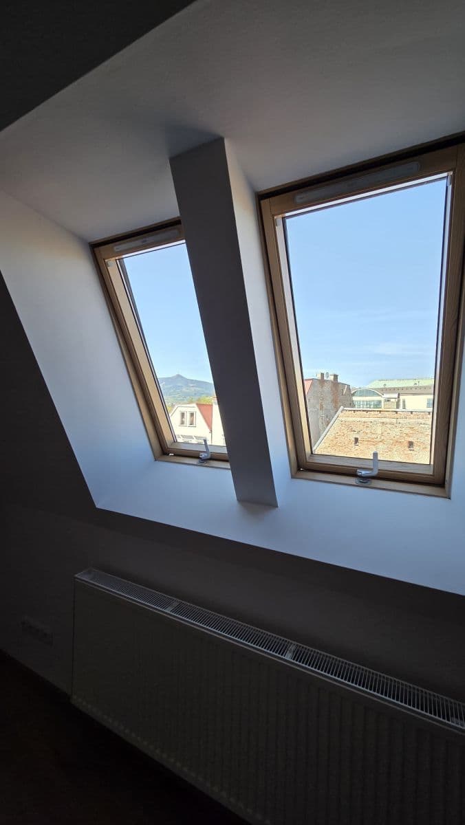 Pronájem bytu 2+1 66 m², Studničná, Liberec, Liberecký kraj Pronájem bytu 2+1 66 m², Studničná, Liberec, Liberecký kraj