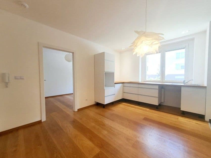 Pronájem bytu 2+1 57 m², náměstí Josefa Machka, Praha, Praha Pronájem bytu 2+1 57 m², náměstí Josefa Machka, Praha, Praha