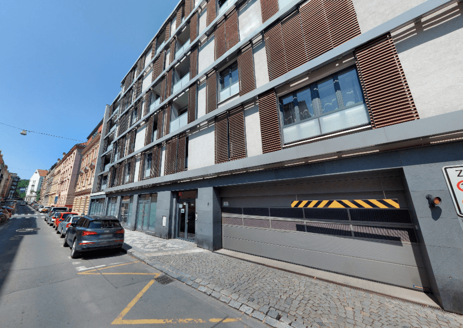 Pronájem garáže 12 m², Jindřicha Plachty, Praha, Praha Pronájem garáže 12 m², Jindřicha Plachty, Praha, Praha