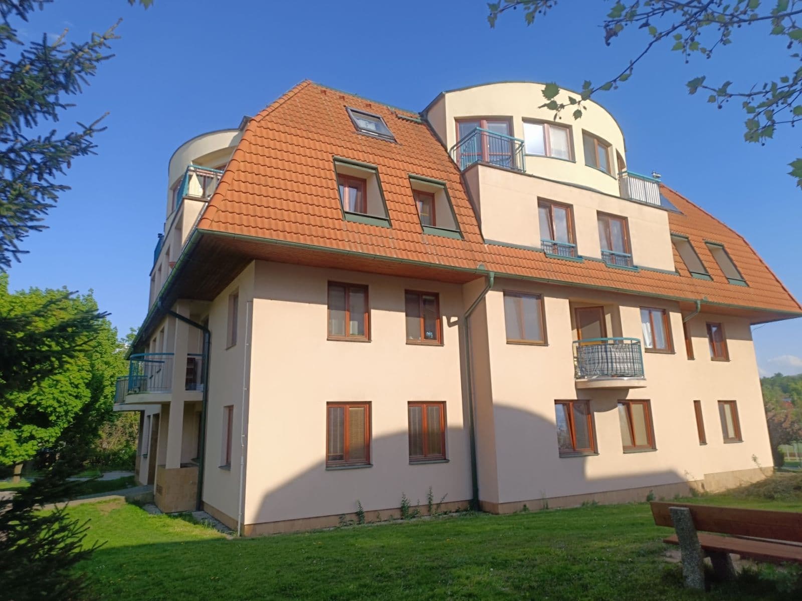 Pronájem bytu 2+kk 44 m², Boženy Němcové, Velké Přílepy, Středočeský kraj Pronájem bytu 2+kk 44 m², Boženy Němcové, Velké Přílepy, Středočeský kraj