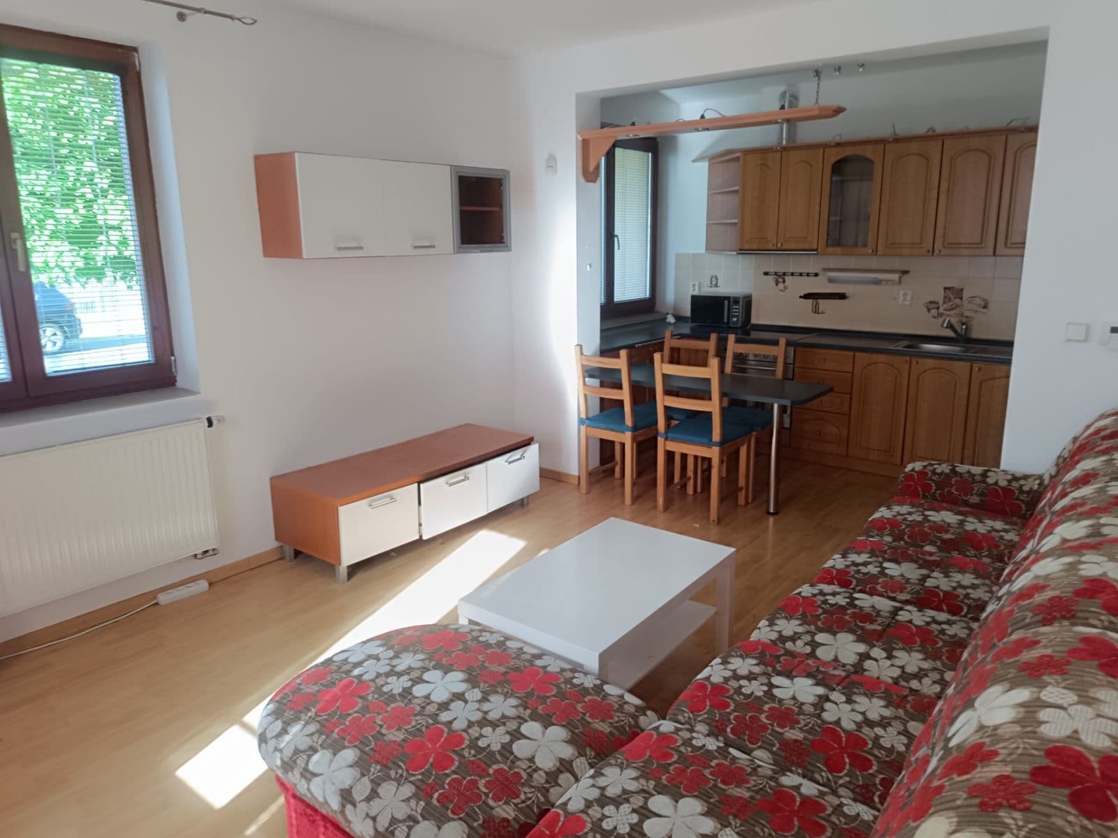 Pronájem bytu 2+kk 44 m², Boženy Němcové, Velké Přílepy, Středočeský kraj Pronájem bytu 2+kk 44 m², Boženy Němcové, Velké Přílepy, Středočeský kraj