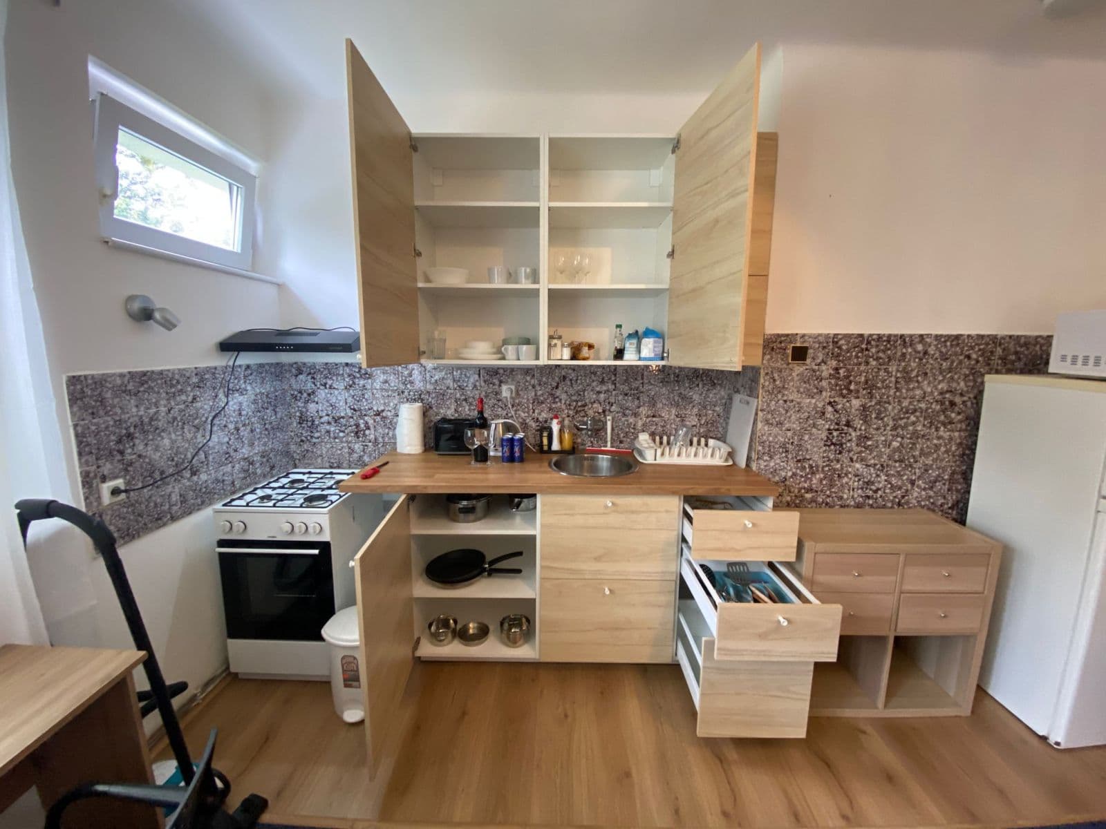 Pronájem bytu 40 m², Humpolecká, Praha, Praha Pronájem bytu 40 m², Humpolecká, Praha, Praha