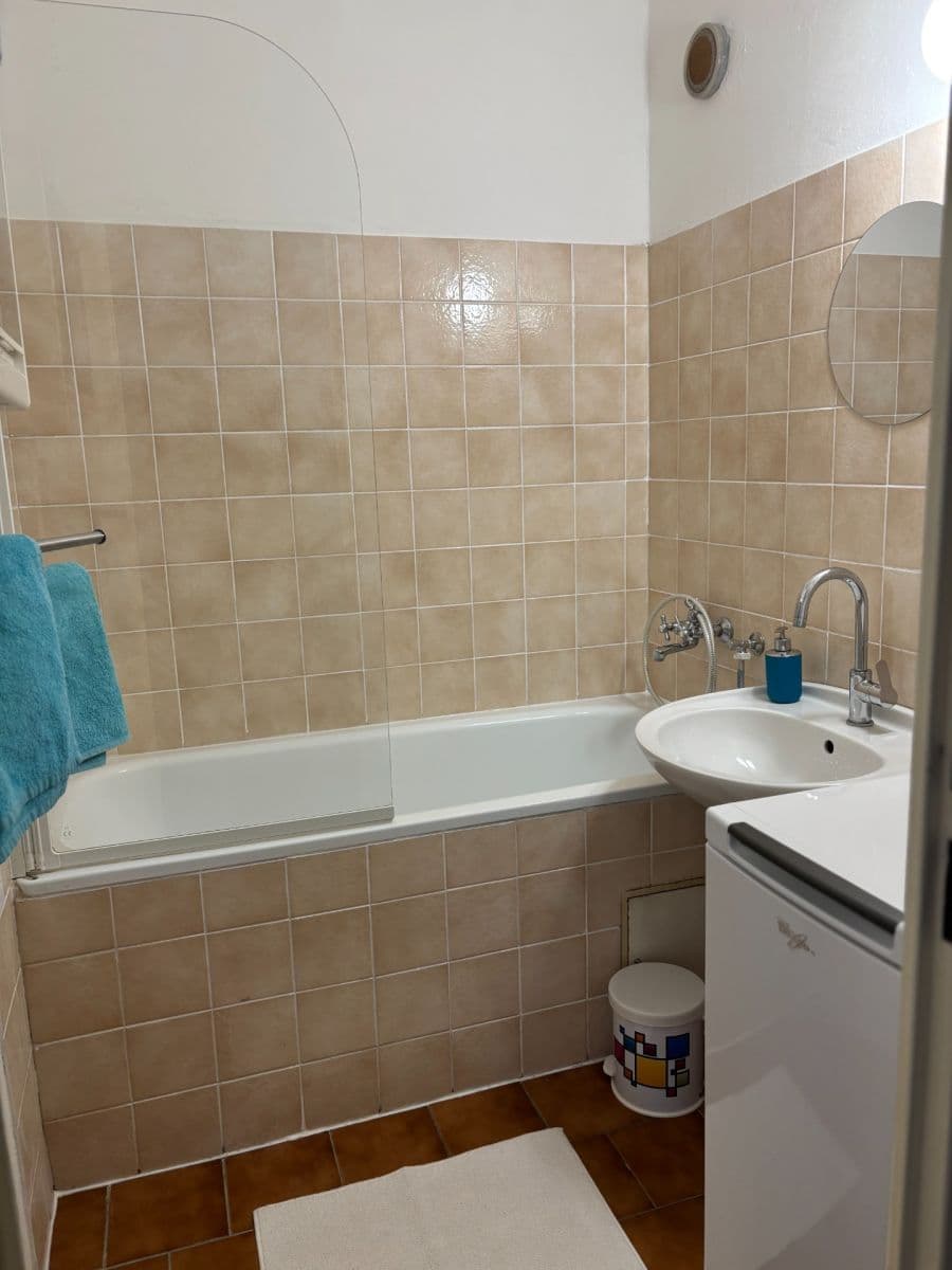 Pronájem bytu 3+1 71 m², Přecechtělova, Praha, Praha Pronájem bytu 3+1 71 m², Přecechtělova, Praha, Praha