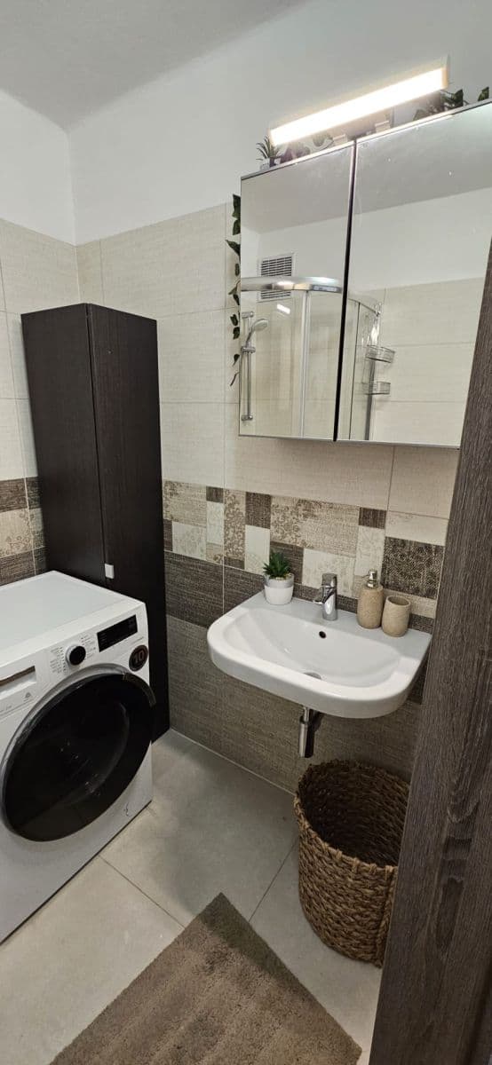 Pronájem bytu 1+1 33 m², Třída Míru, Beroun, Středočeský kraj Pronájem bytu 1+1 33 m², Třída Míru, Beroun, Středočeský kraj