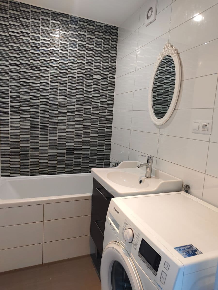Prodej bytu 2+kk 43 m², Kurkova, Praha, Praha Prodej bytu 2+kk 43 m², Kurkova, Praha, Praha